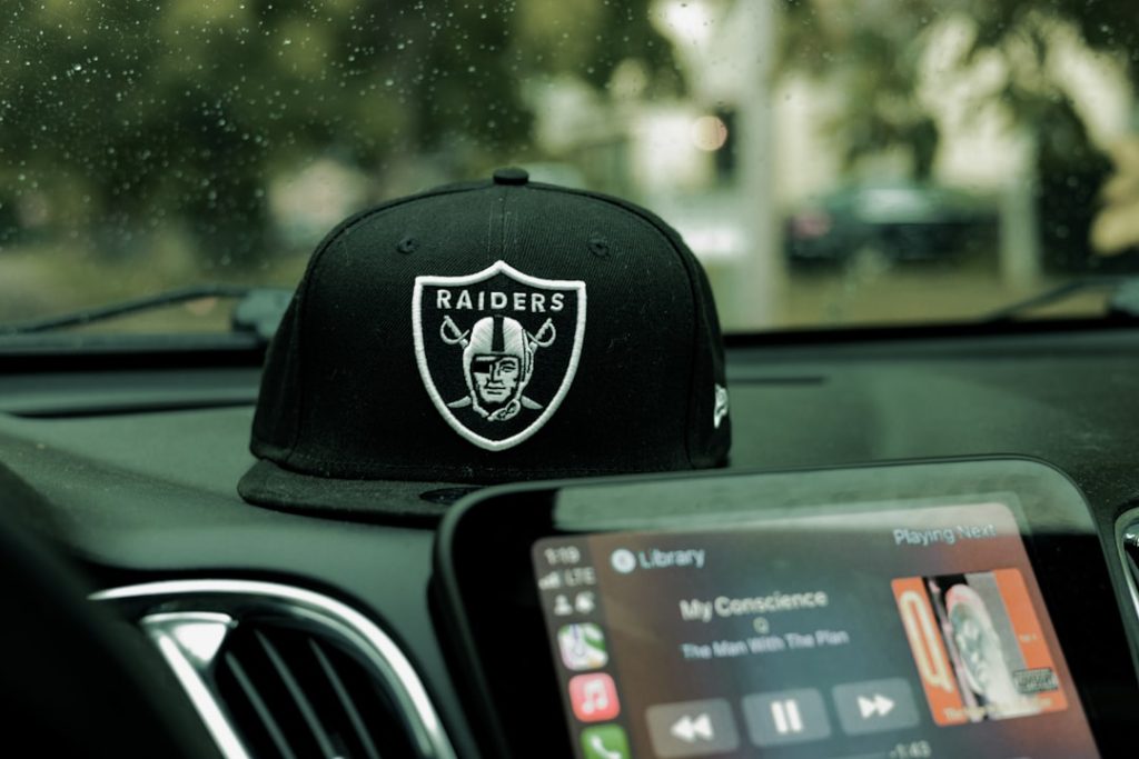 Photo raiders brand